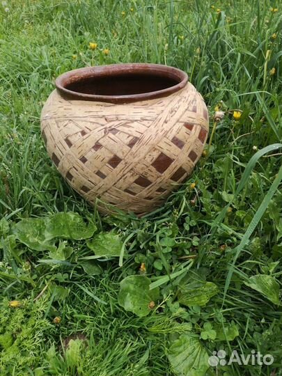 Корчага старинная оплетёная берестой