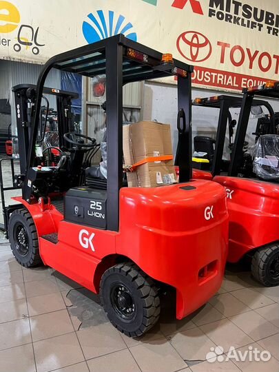 Вилочный погрузчик EP Equipment EFL252, 2023