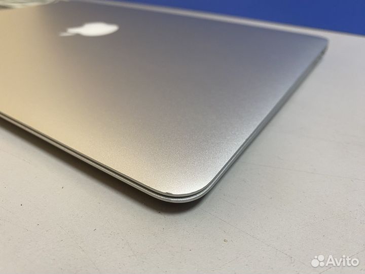 Apple MacBook Air 13 2012 в отличном состоянии