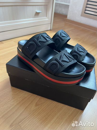 Сабо dkny