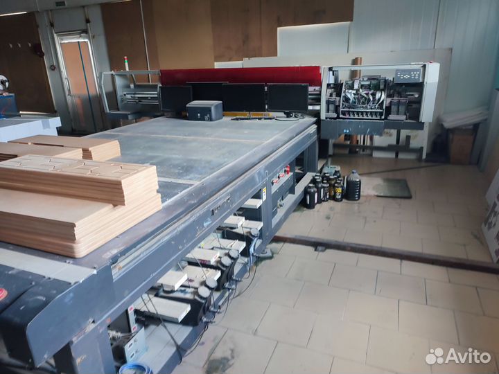 Продам на запчасти принтер mimaki jfx1631