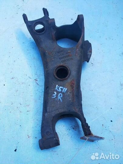 Рычаг задний правый 31304153