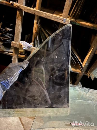 Форточка задняя левая hyundai elantra 1993г