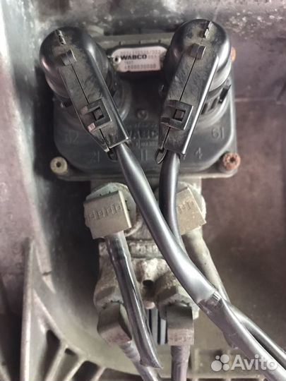 Главный тормозной кран 0034319506/002 Mерседес