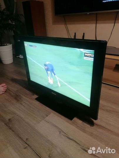 Телевизор Philips 32