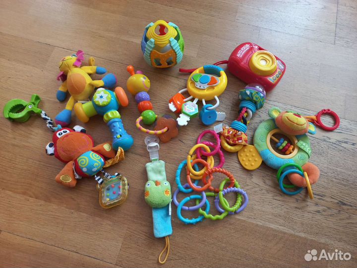 Развивающие игрушки пакетом