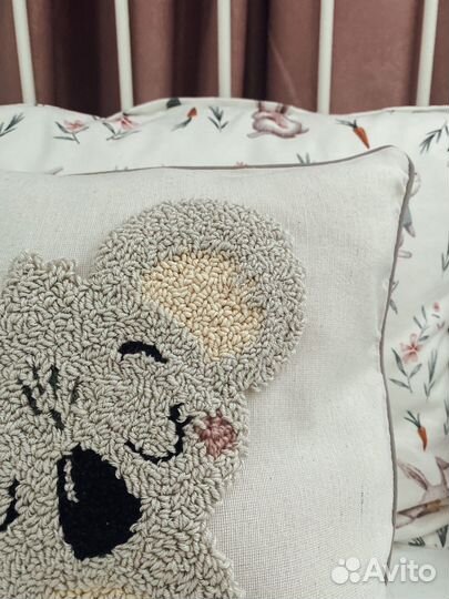 Подушка для детской