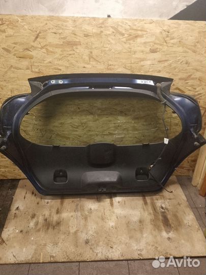 Крышка багажника Peugeot 308