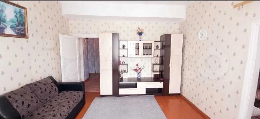 2-к. квартира, 43,8 м², 3/3 эт.