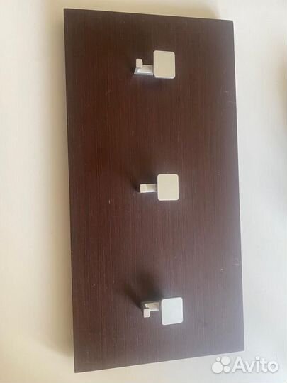 Вешалка настенная деревянная