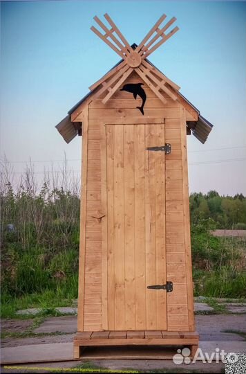 Уличный туалет с установкой