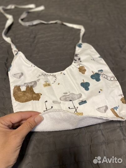 Непромокаемые пеленки+нагрудник