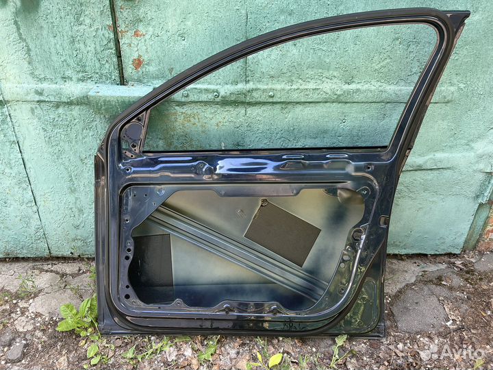 Передняя правая дверь пассат б7 алтрак