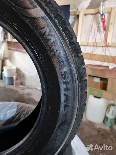 Marshal WinterCraft SUV Ice WS51 235/60 R18 107T