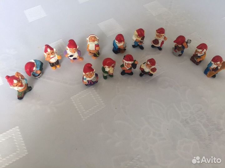 Фигурки из киндеров гномы коллекция