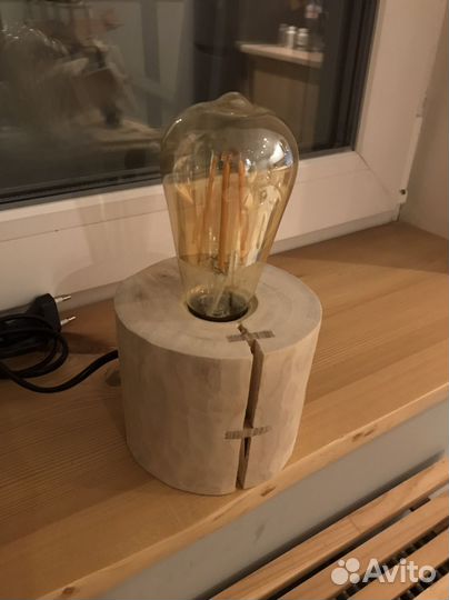 Лампа настольная