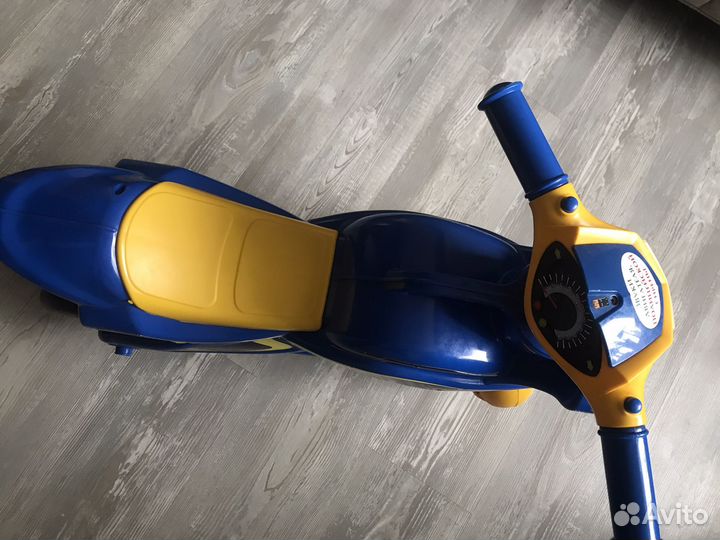 Детский мотоцикл беговел