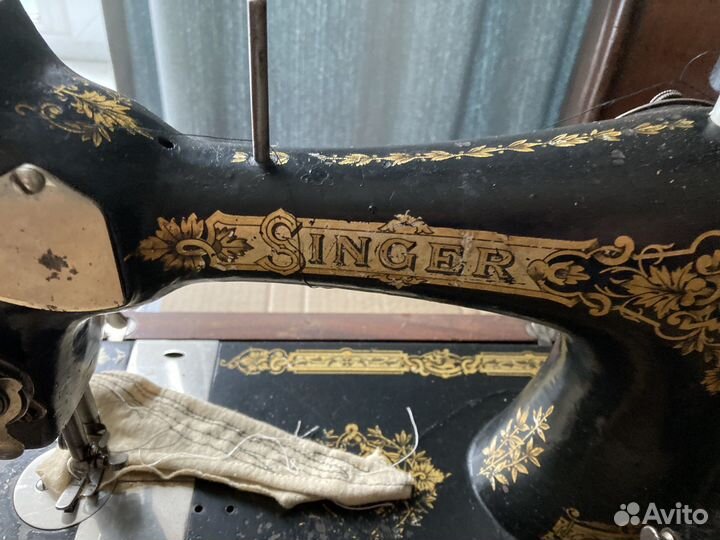 Швейная машинка singer