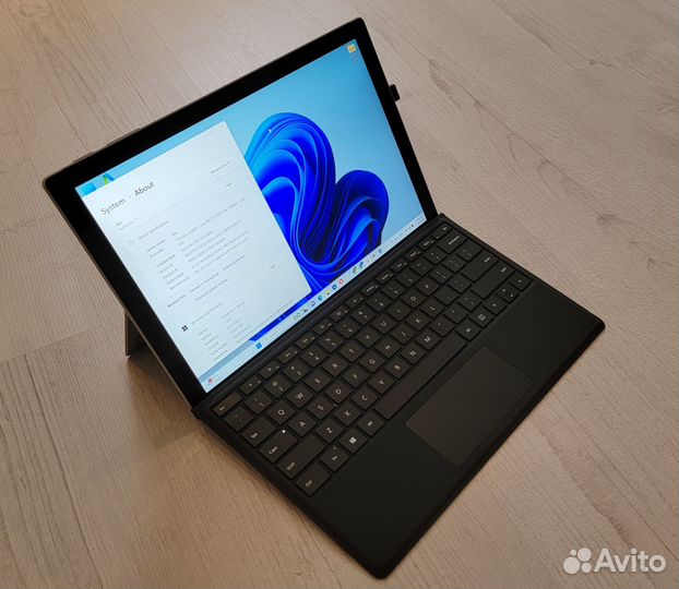 Microsoft Surface Pro 7 plus