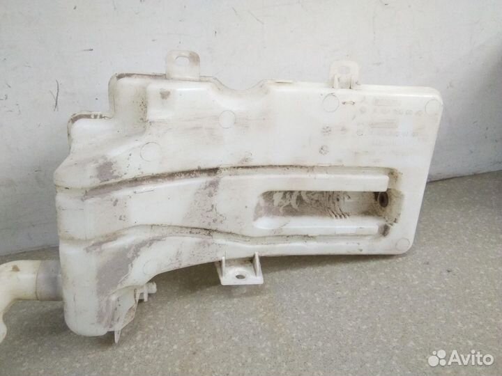 Бачок омывателя лобового стекла Mitsubishi Colt (Z
