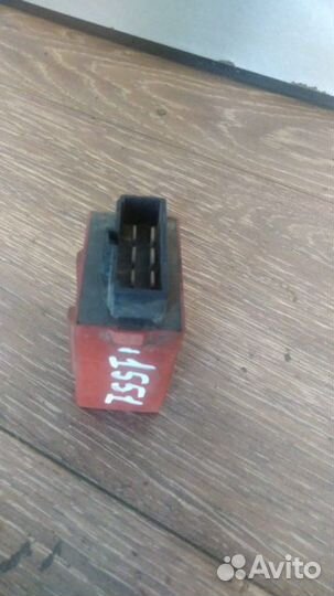 Реле стеклоочистителя Isuzu Nqr71 4HG1T 2007