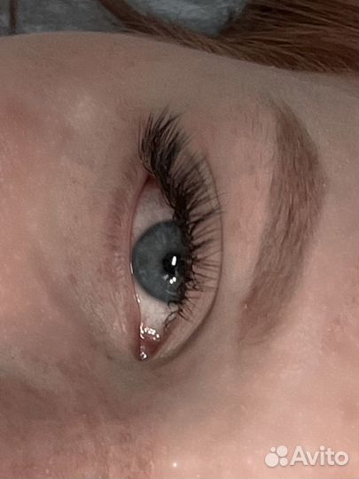 Модель на наращивание ресниц