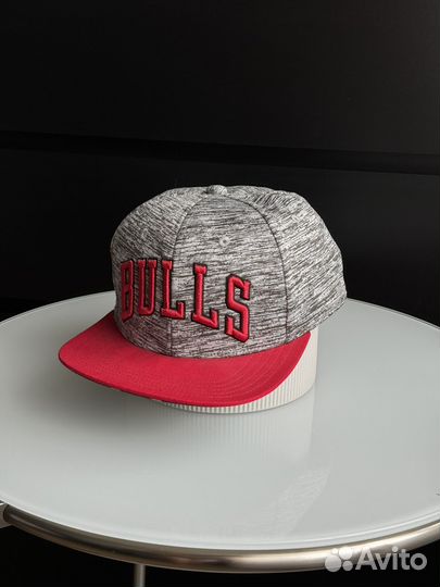 Кепка Adidas Bulls с прямым козырьком, оригинал