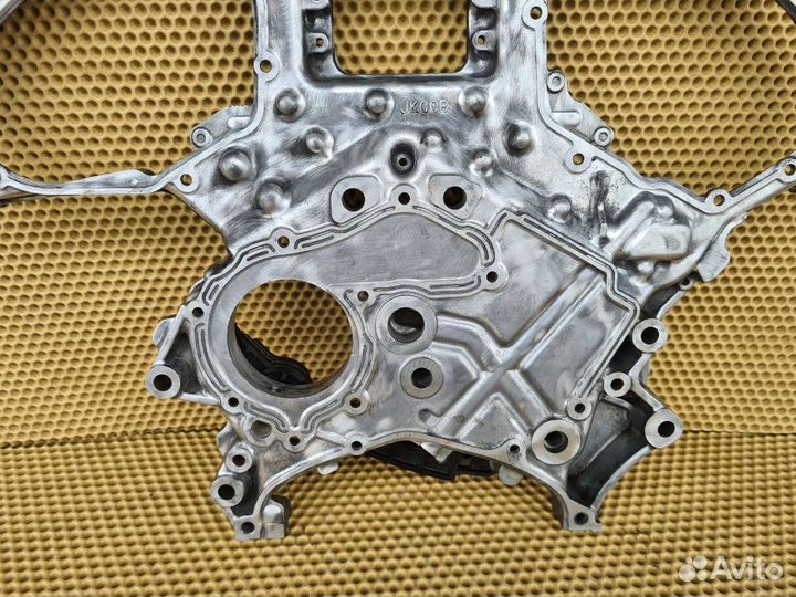 Крышка двигателя Infiniti Vq25Hr