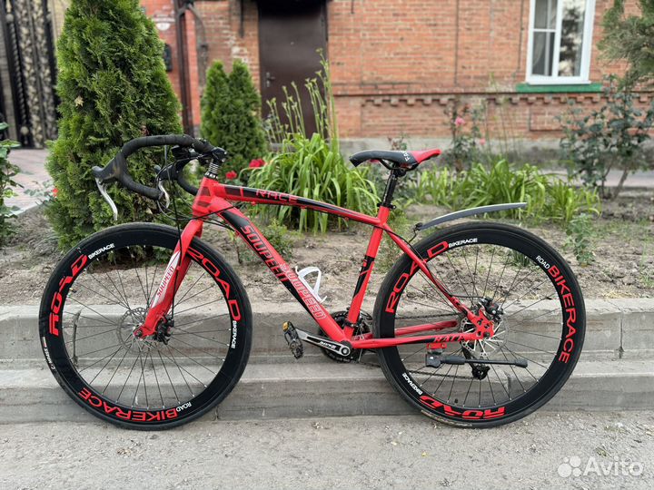 Шоссейнный скоростной велосипед