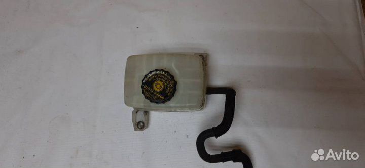 Бачок для тормозной жидкости Lexus Rx350 AGL10