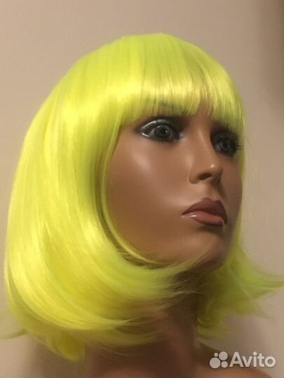 Парик lady’s neon green каре