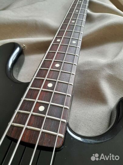 Бас гитара squier contemporary bass Japan 80е