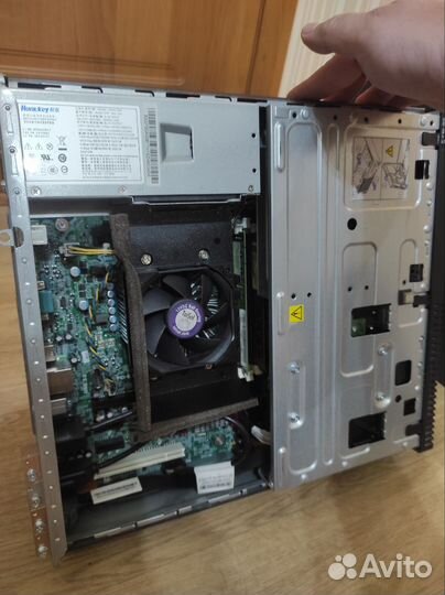 Lenovo ThinkCentre M79