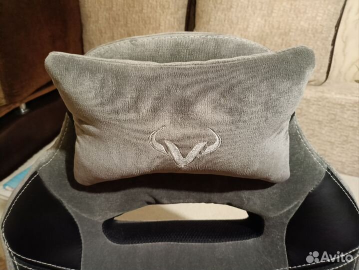 Компьютерное кресло Zombie Viking Knight 6