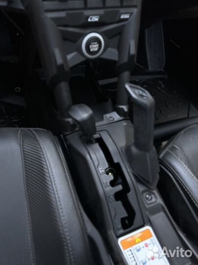 Can-AM Maverick x3 XRS Turbo RR smart shox saw