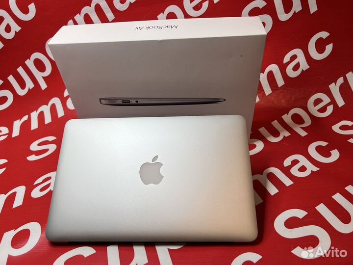 Apple macbook air 11 2015 с коробкой, отличный