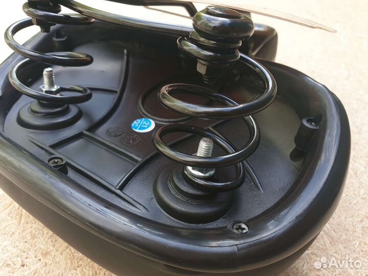 Седло комфортное Trix черно-серое (250х210мм)