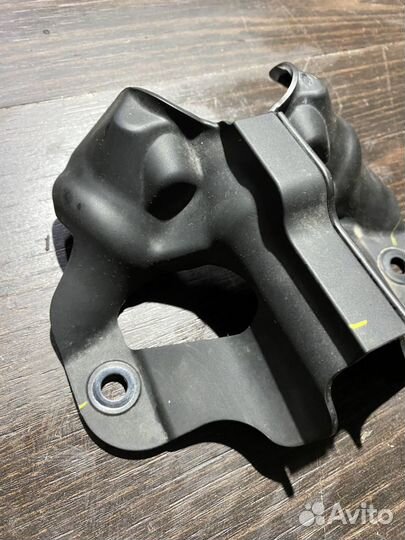 Пластик рулевой колонки для Yamaha MT-07 ABS 2015г