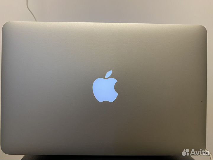 Macbook air 11 2011