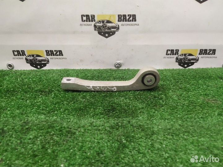 Стойка заднего стабилизатора правая R Audi A4