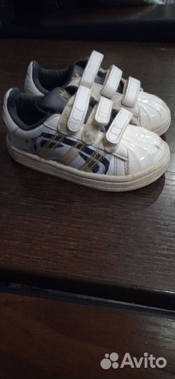 Кроссовки детские