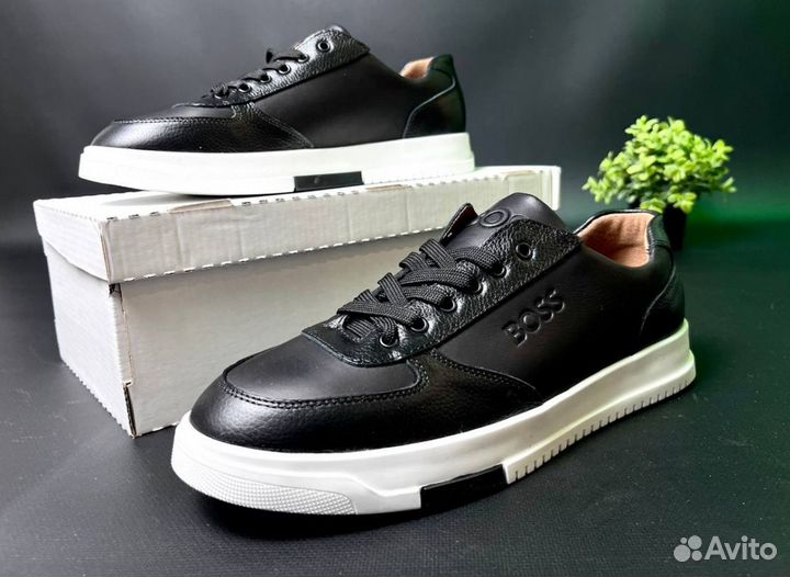 Кроссовки Boss комфортные