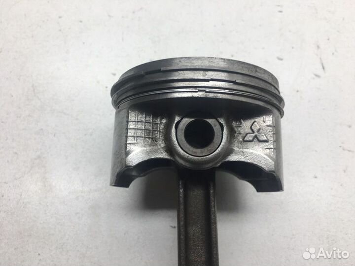 Поршень с шатуном Mitsubishi Lancer CY2A 4A91 2011