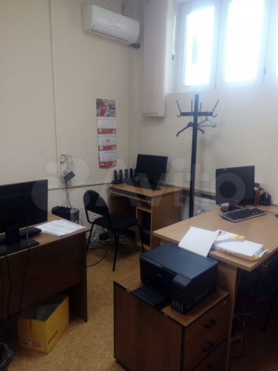 Офис, 1050.4 м²