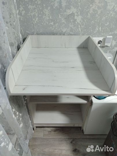 Пеленальный столик