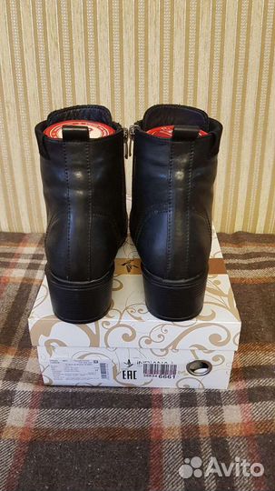 Ботинки кожаные Vitacci