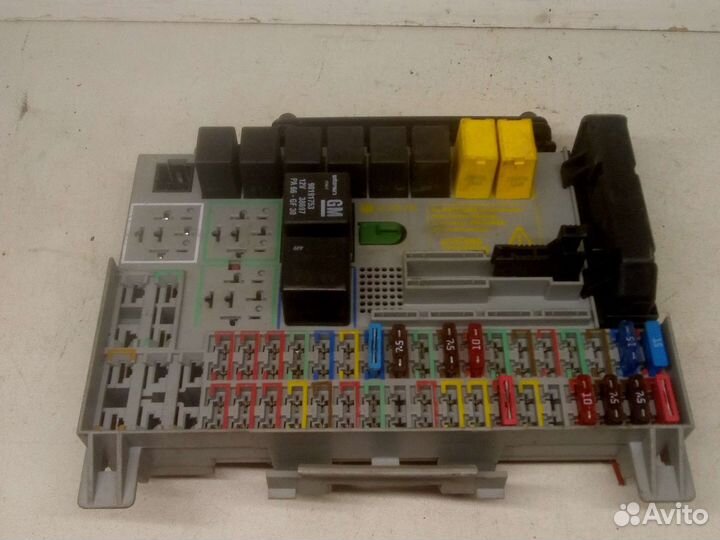 Блок предохранителей Опель