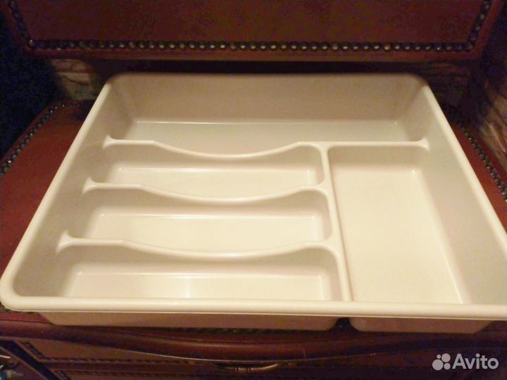 Поддон для столовых приборов
