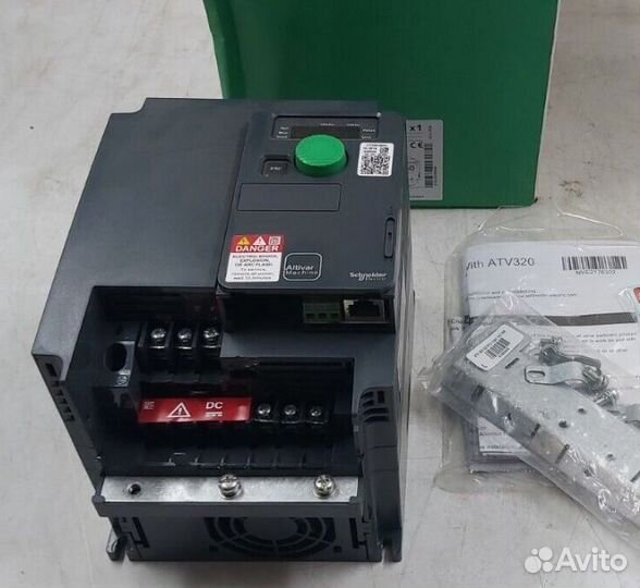 Преобразователь Schneider Electric ATV930U07N4