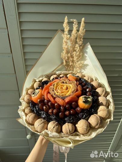 Букет из сухофруктов